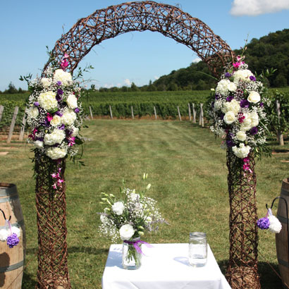 Arbour Arrangement, Niagara Weddings