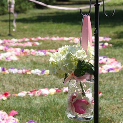 Pew Flowers, Niagara Weddings